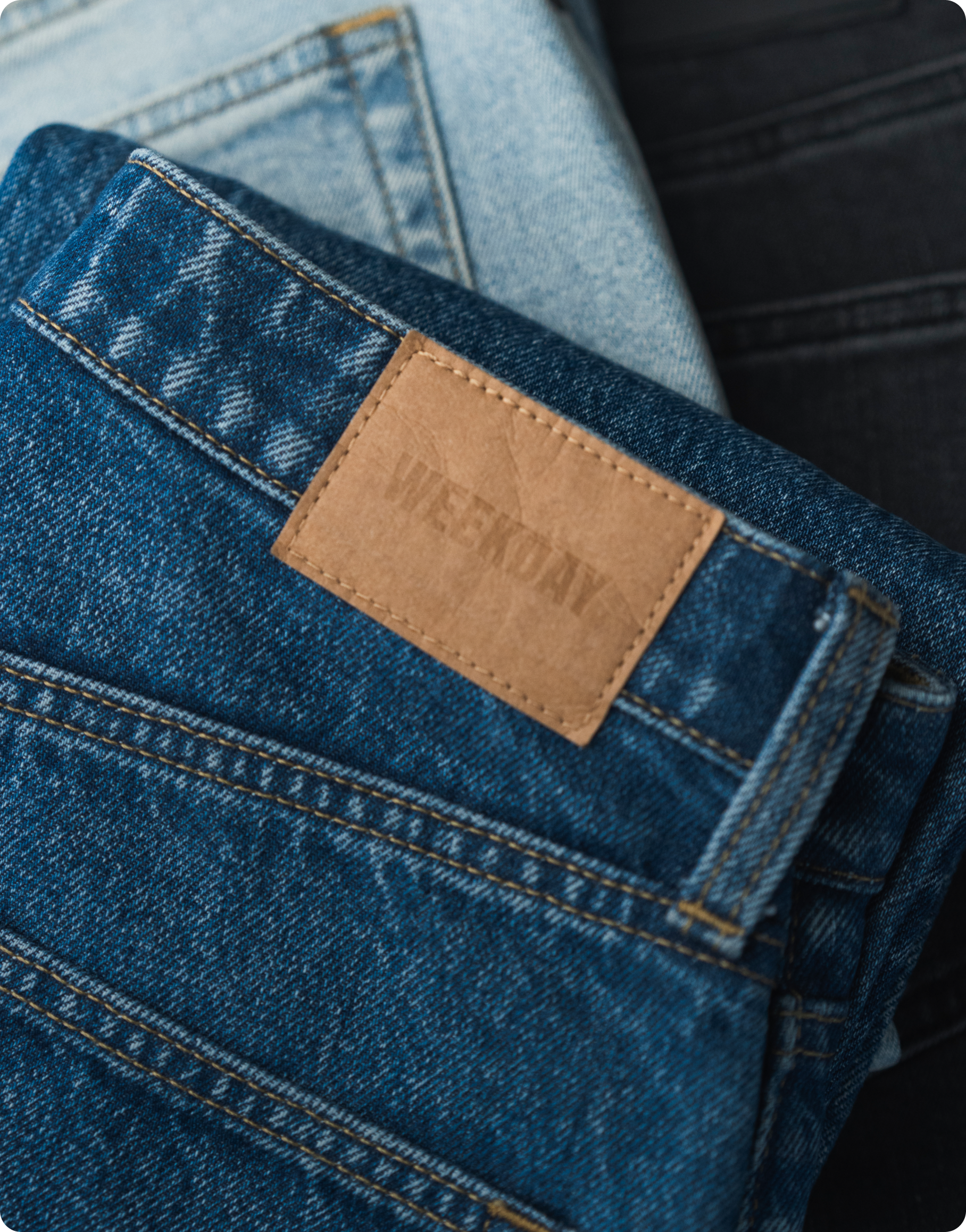 Like the fabric type, rise, and length, the trims of a pair of Body Scan Jeans were customizable, with different colorways available for the fabric, stitching, back patch, button, and rivets.